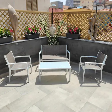 Holiday home Ciaurimari Sicilian Con Terrazza