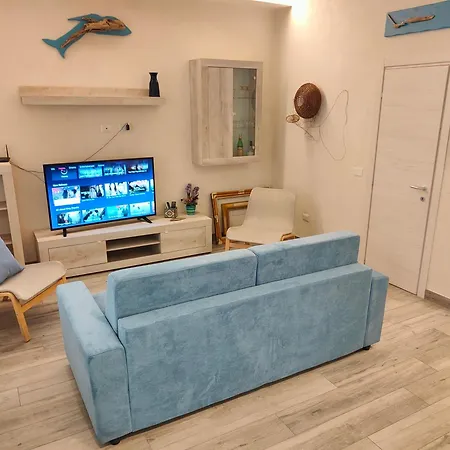 Ciaurimari Sicilian Con Terrazza *