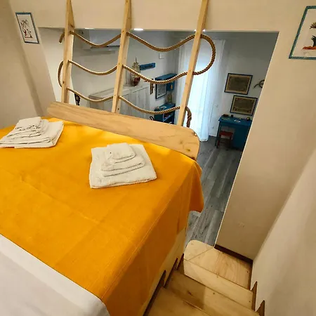 Ciaurimari Sicilian Con Terrazza