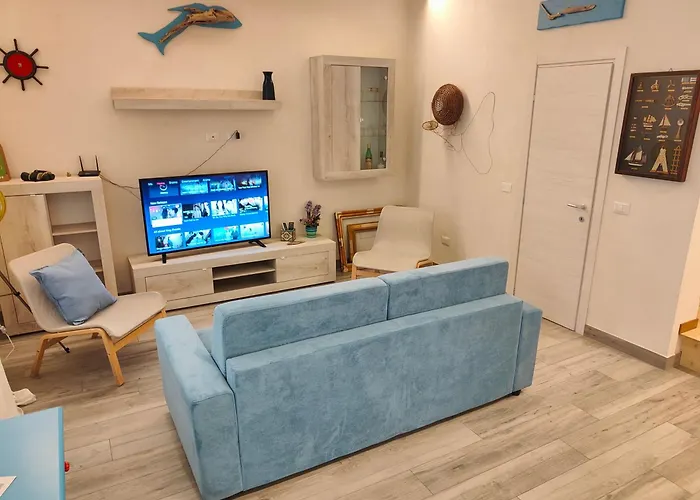 Ciaurimari Sicilian Con Terrazza *