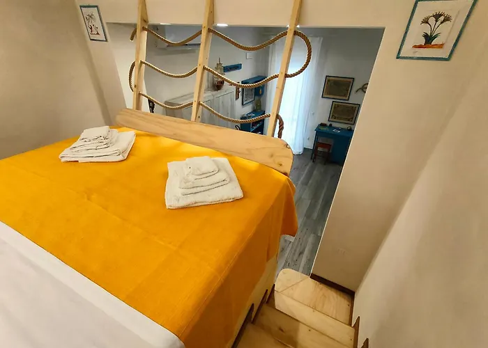 Ciaurimari Sicilian Con Terrazza